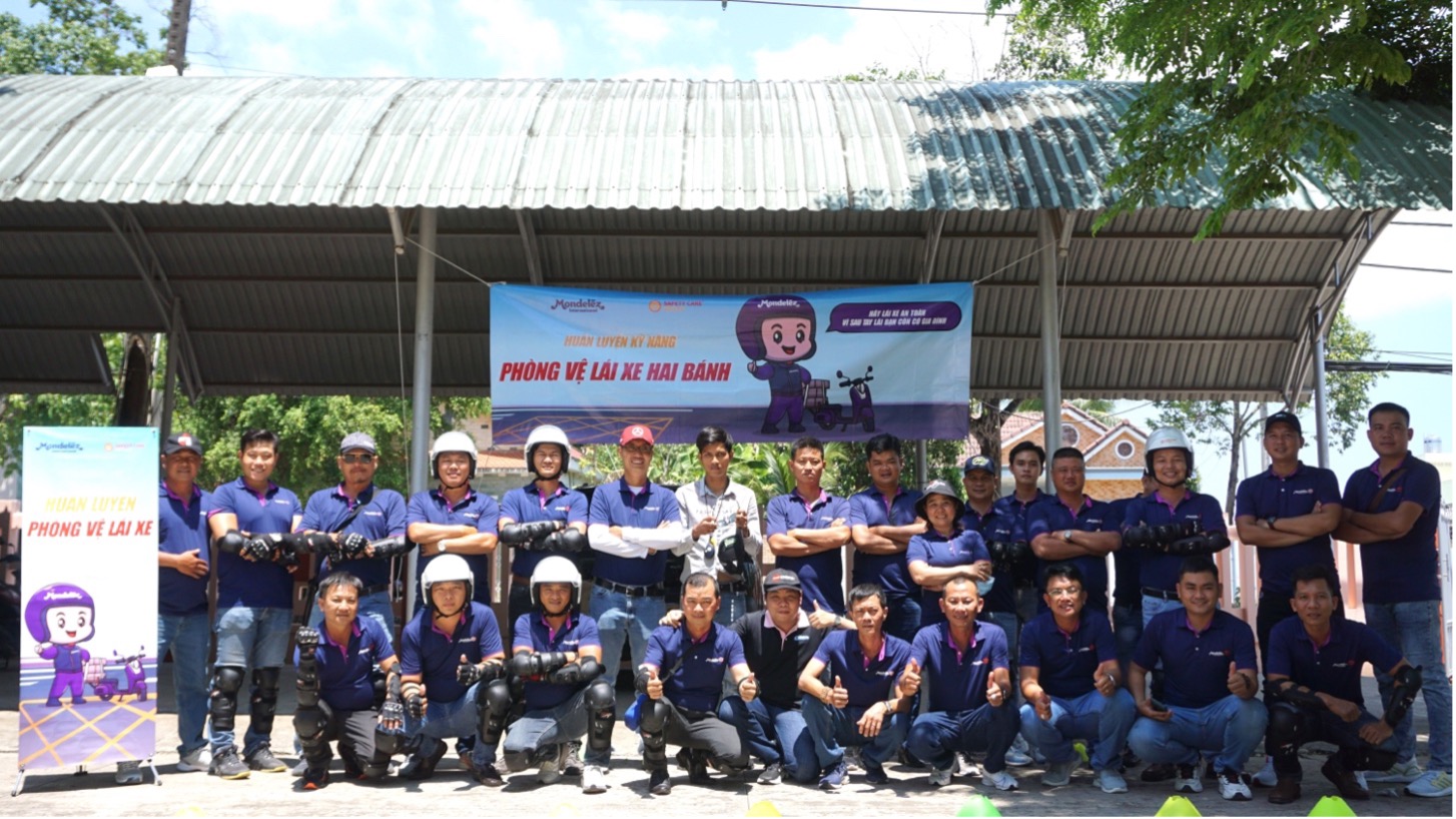 Mondelez Kinh Đô tổ chức chương trình huấn luyện kỹ năng lái xe an toàn cho nhân viên bán hàng