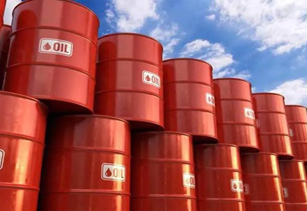 Giá xăng dầu hôm nay 1/5: Đi lên sau tuần giảm