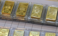 Giá vàng hôm nay 28-7: Rơi thẳng đứng