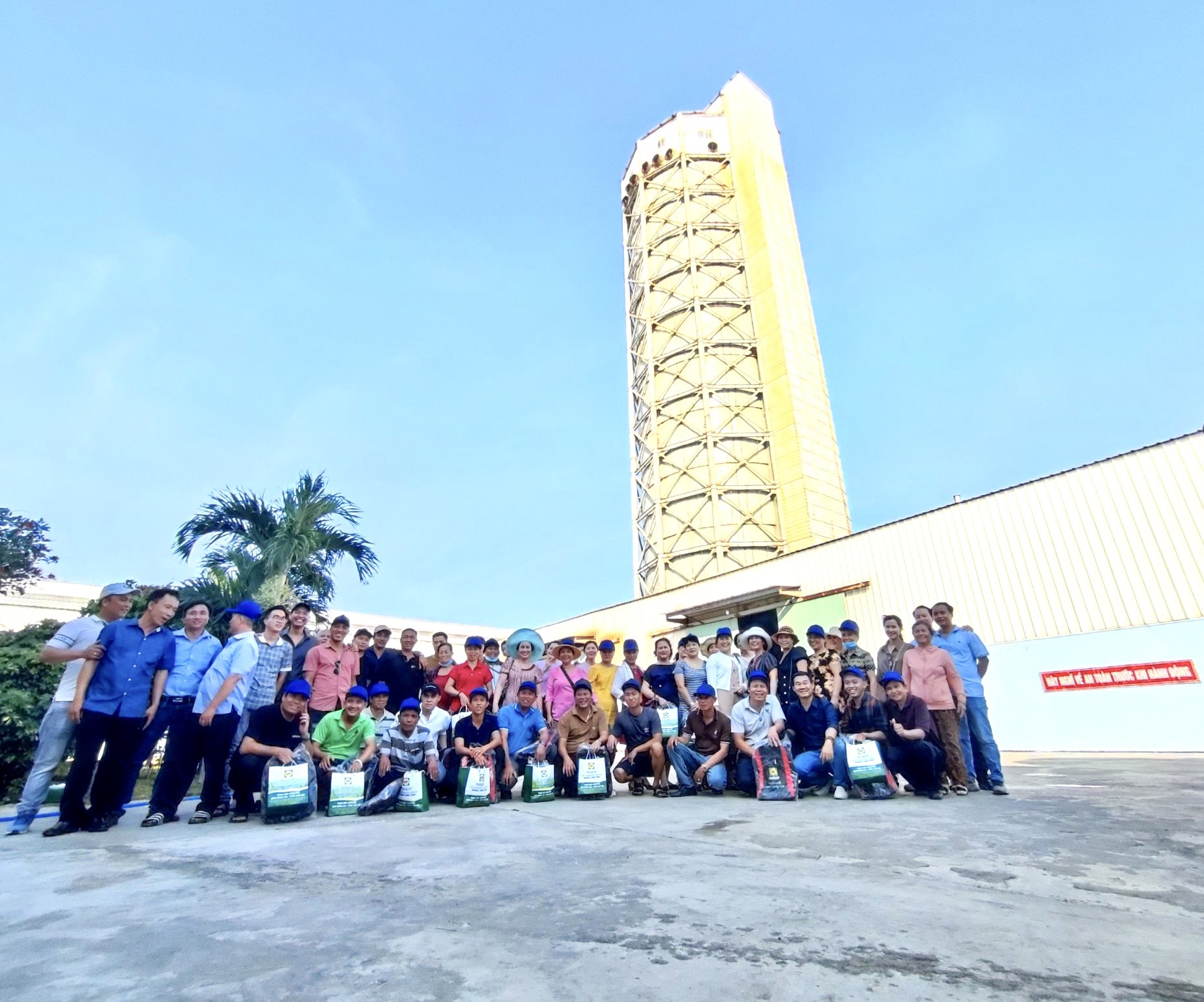 Phân bón Hoàng Long Vina đạt Top 10 Thương hiệu hàng đầu ASEAN