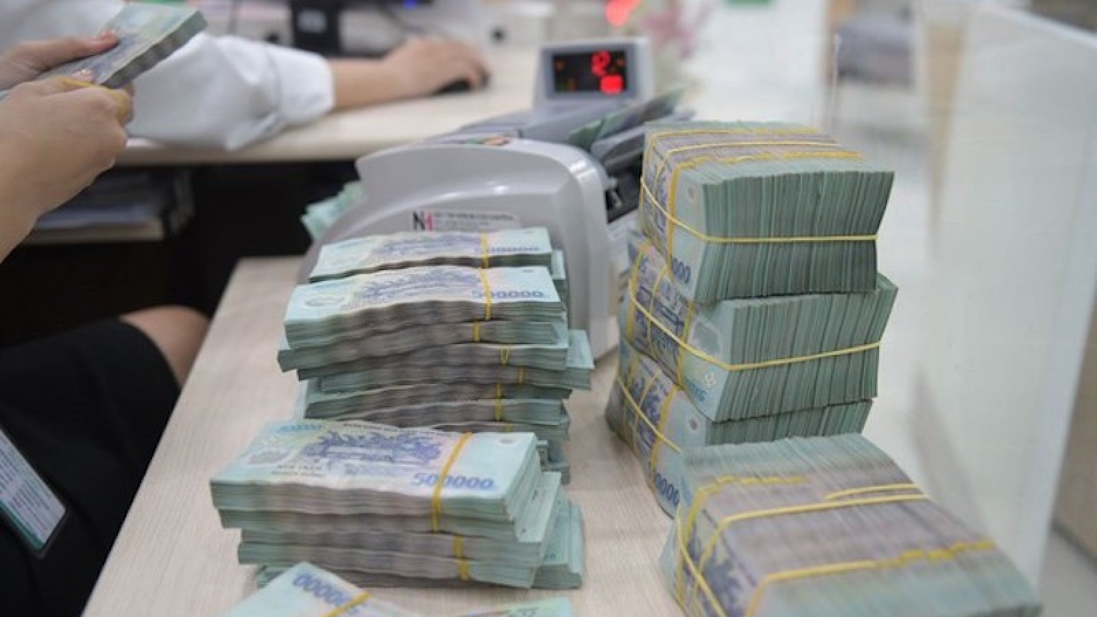 Phó Thống đốc NHNN: Ngân hàng đang phải