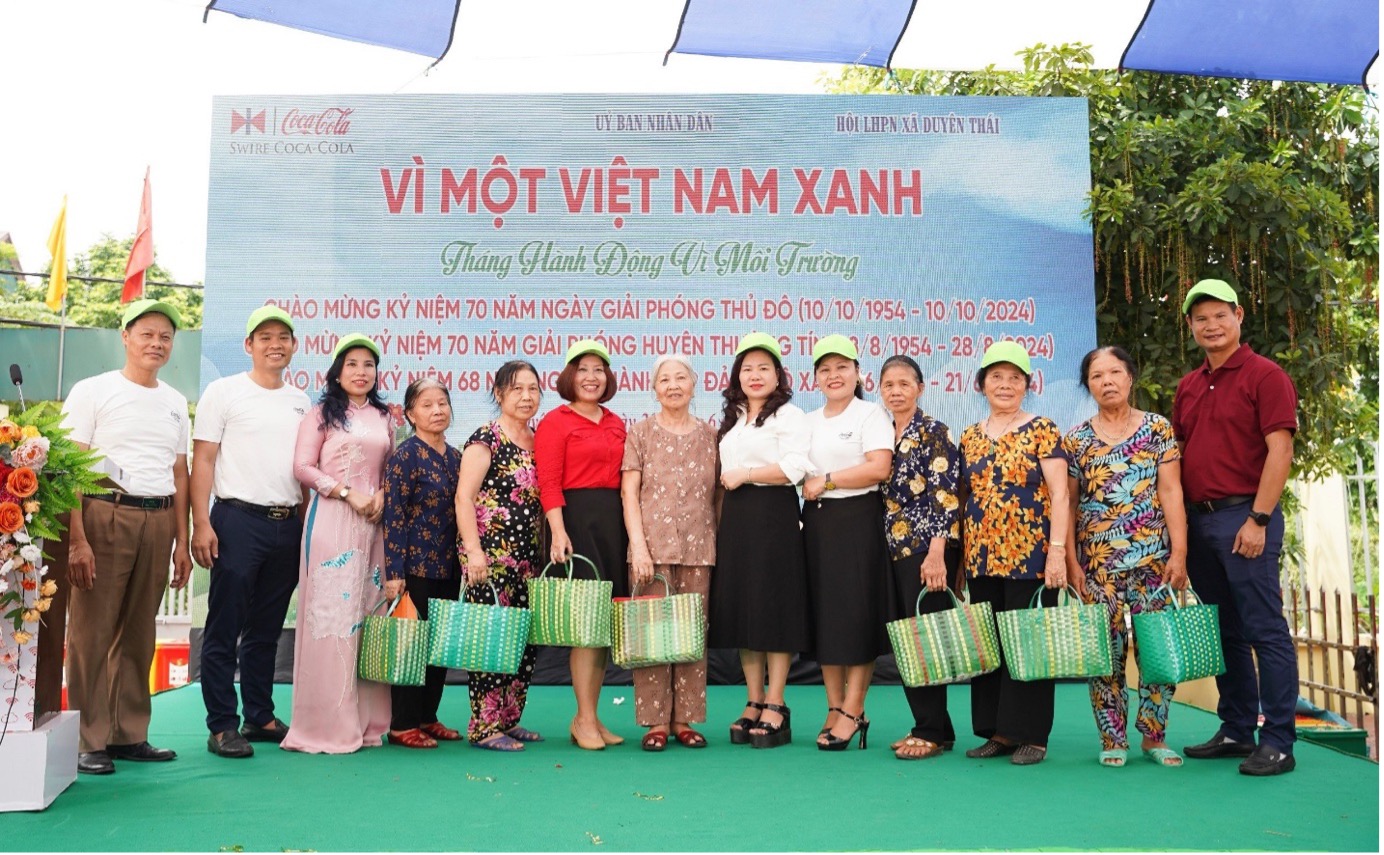 CÔNG TY COCA-COLA VIỆT NAM CHUNG TAY HÀNH ĐỘNG CHO MÔI TRƯỜNG THÊM XANH