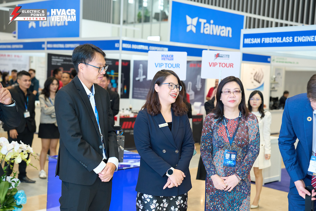 TP.HCM: Khai mạc Triển lãm lần thứ 9 về Electric & Power Vietnam 2024 và lần thứ 16 về HVACR Vietnam 2024