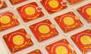 Giá vàng hôm nay 6/1: Kim loại quý bất động