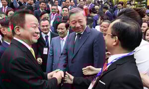 Chuyên gia: Việt Nam tăng trưởng hai con số, kinh tế tư nhân phải là trụ cột