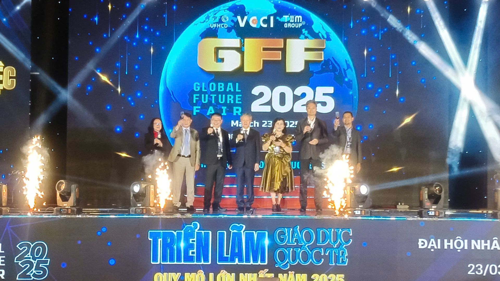 Đêm gala trao Thảm Đỏ Global Future Fair 2025