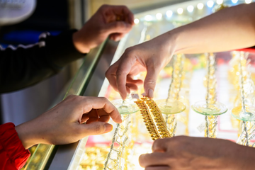 Giá vàng hôm nay 28/3/2025 tăng liên tiếp chiều mua, SJC và nhẫn đắt hơn 3 triệu