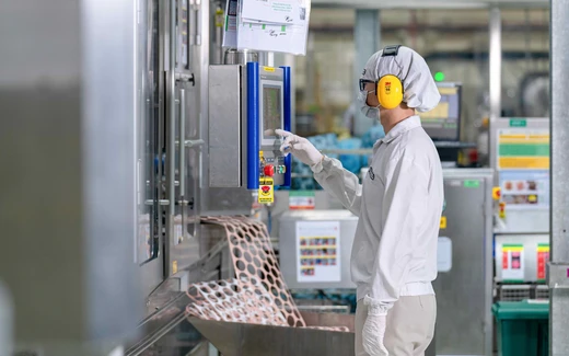 Giữ vị thế cho cà phê Việt (*): Đua nhau xây nhà máy chế biến