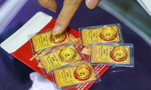 Mua bán vàng từ 20 triệu đồng/ngày phải thanh toán qua tài khoản ngân hàng