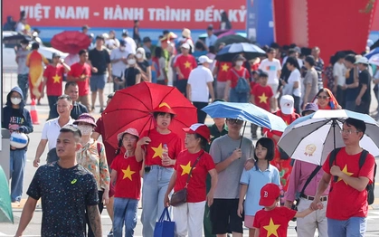 Hàng trăm ngàn lượt khách tham quan triển lãm quốc gia lớn chưa từng có