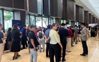 Phía sau những màn giành quyền mua căn hộ