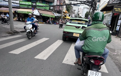 Chạy chục km chỉ nhận được hơn 20.000 đồng, nhiều tài xế Grab than khổ, muốn bỏ nghề