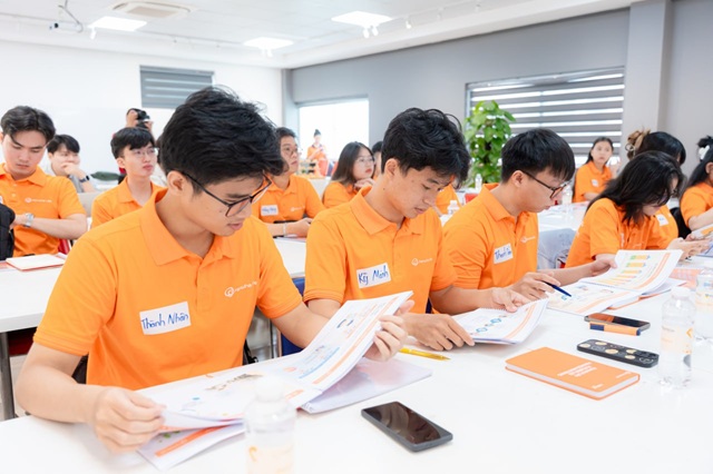 Hanwha Life triển khai chương trình “Finance Mentor” tại Việt Nam: Trao quyền cho thế hệ lãnh đạo tài chính tương lai