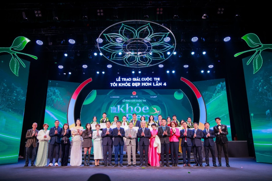 Herbalife Việt Nam đồng hành cùng Báo Sức khỏe và Đời sống tổ chức Lễ Trao Giải Cuộc Thi “Tôi Khỏe Đẹp Hơn 2025” vinh danh 12 ứng viên xuất sắc nhất từ hơn 4.000 bài dự thi 