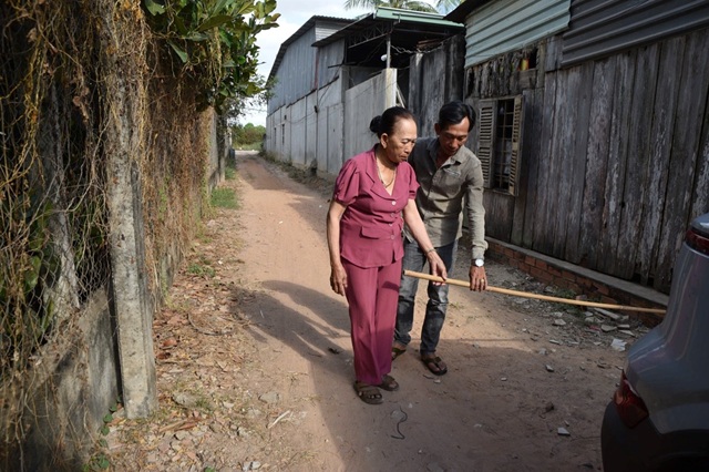 Tây Ninh: Kiện bịt lối đi chung, gây bức xúc dư luận