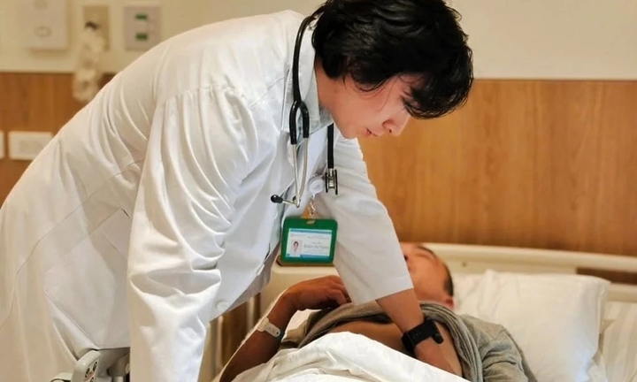 Tưởng đau đầu vì nắng nóng, không ngờ bị xuất huyết não